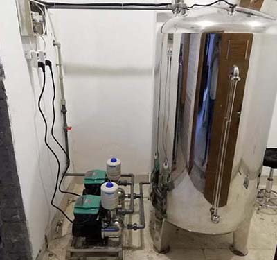 青岛水处理设备公司工作人员助力工厂水处理设备安装